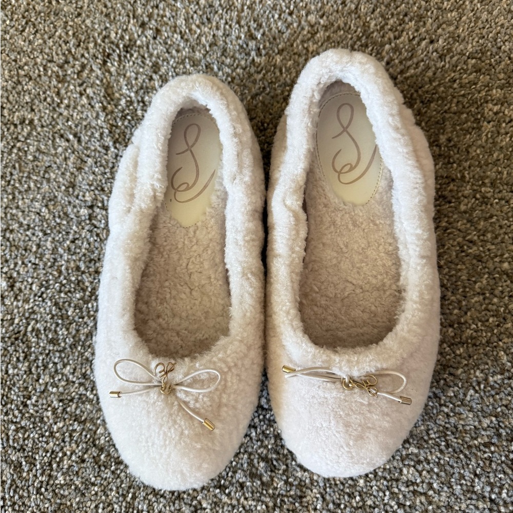 Sam Edelman Felicia Fuzzy Ballet Flats | Cream | Size 7.5